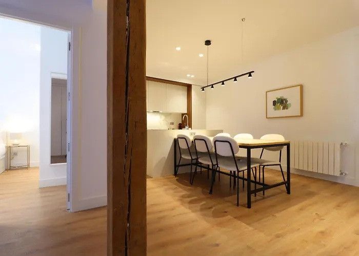 Reina Sofia Suite II